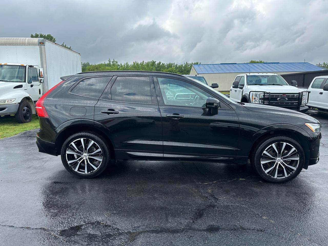 Volvo XC60 B5 Plus Dark AWD 2024