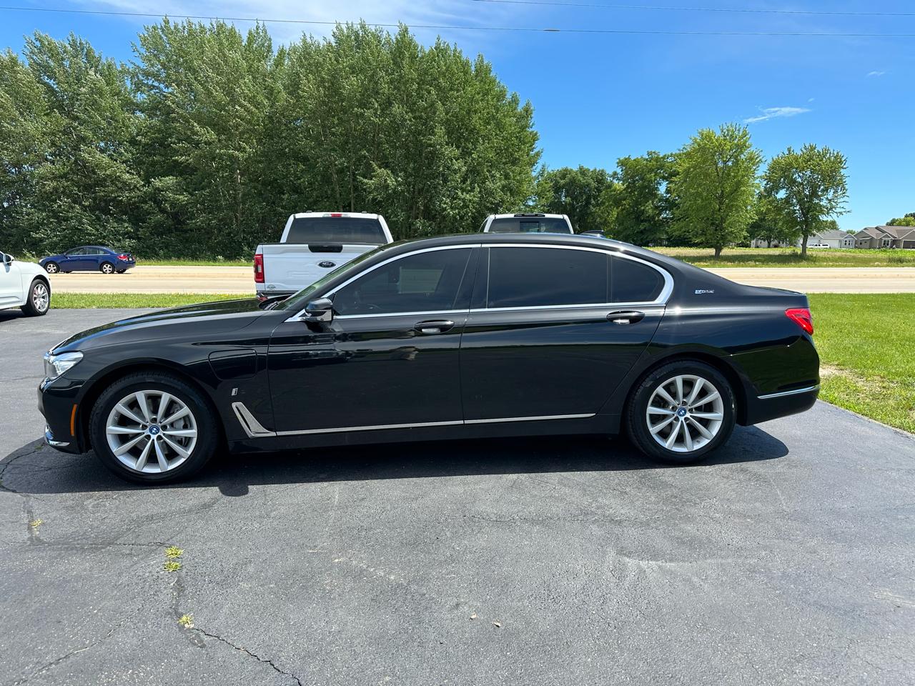 BMW 7-Series 740e xDrive iPerformance 2017