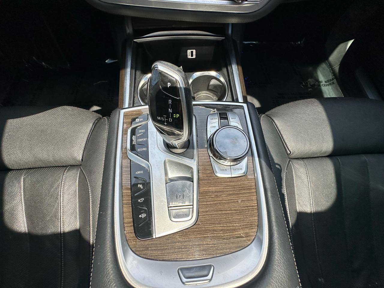 BMW 7-Series 740e xDrive iPerformance 2017