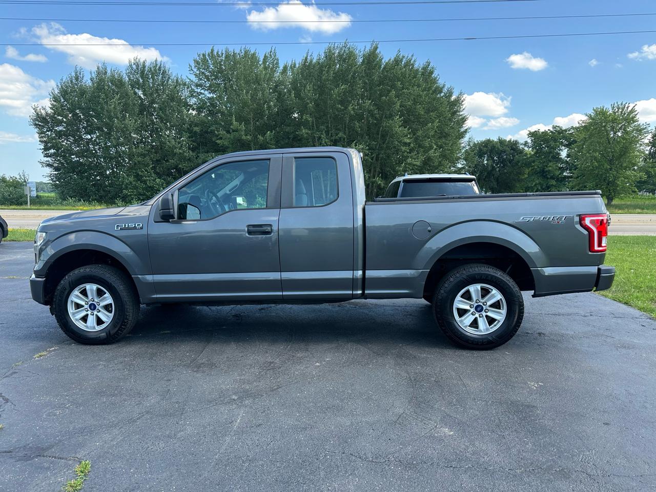 Ford F-150 XLT SuperCab 4WD 2016