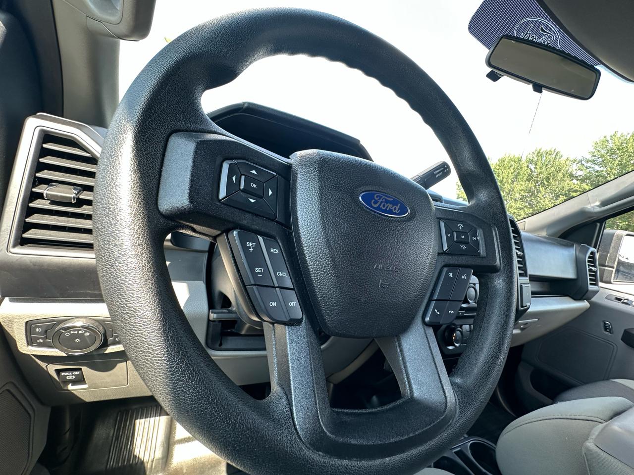 Ford F-150 XLT SuperCab 4WD 2016