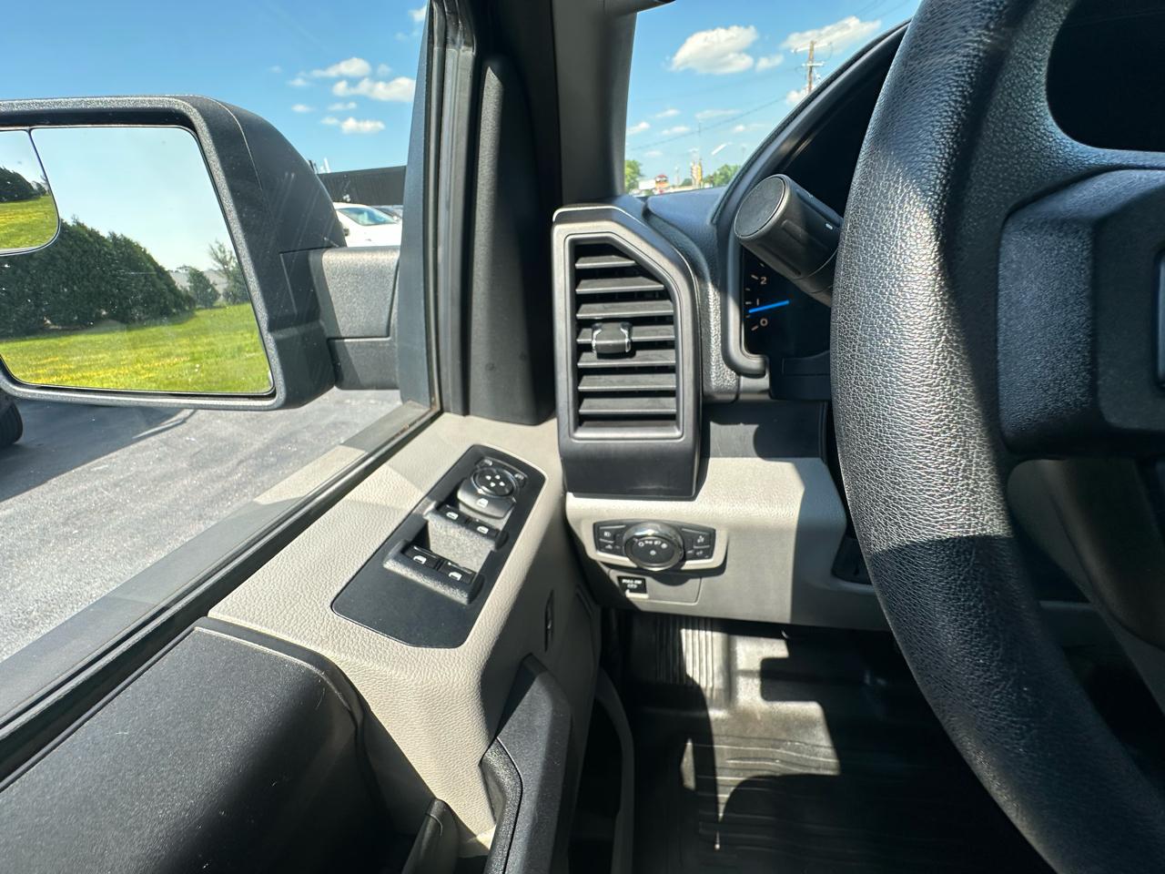 Ford F-150 XLT SuperCab 4WD 2016