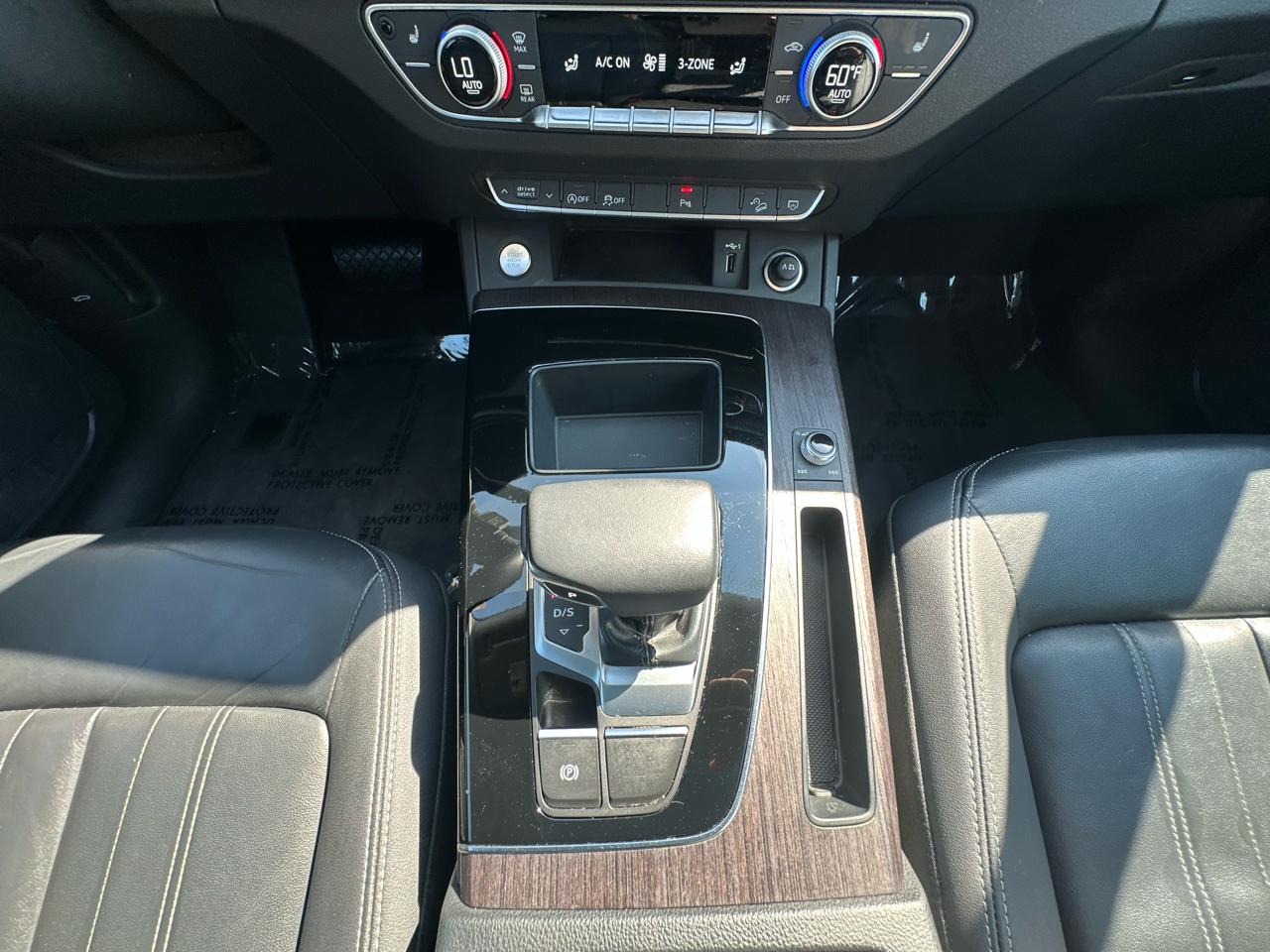 Audi Q5 2.0T Premium Plus quattro 2023