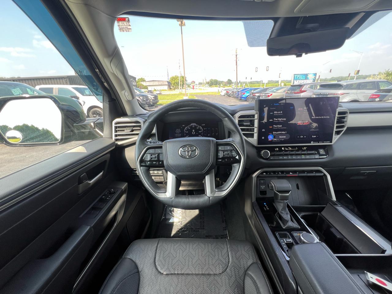 Toyota Sequoia SR5 4WD 2023