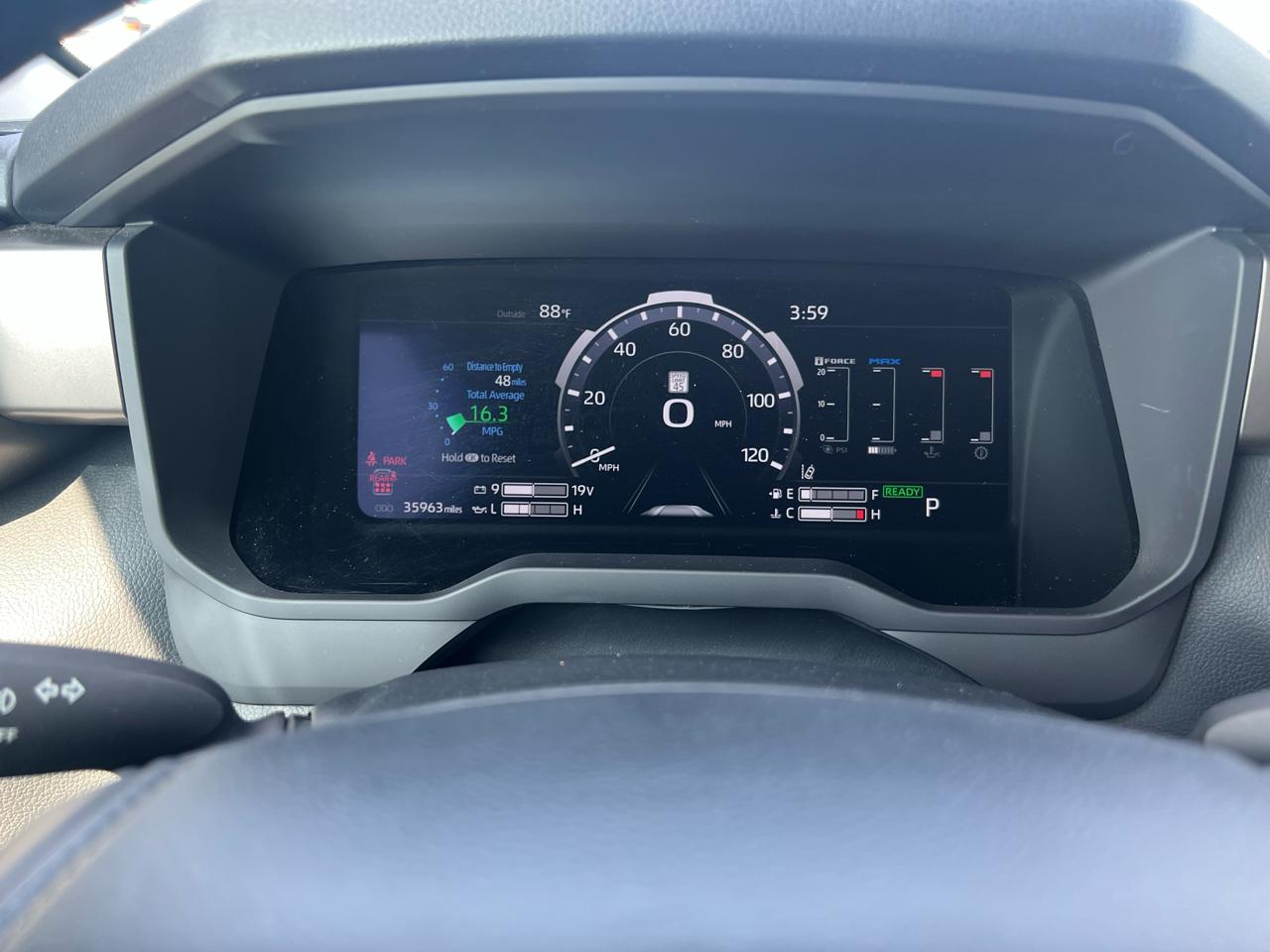 Toyota Sequoia SR5 4WD 2023