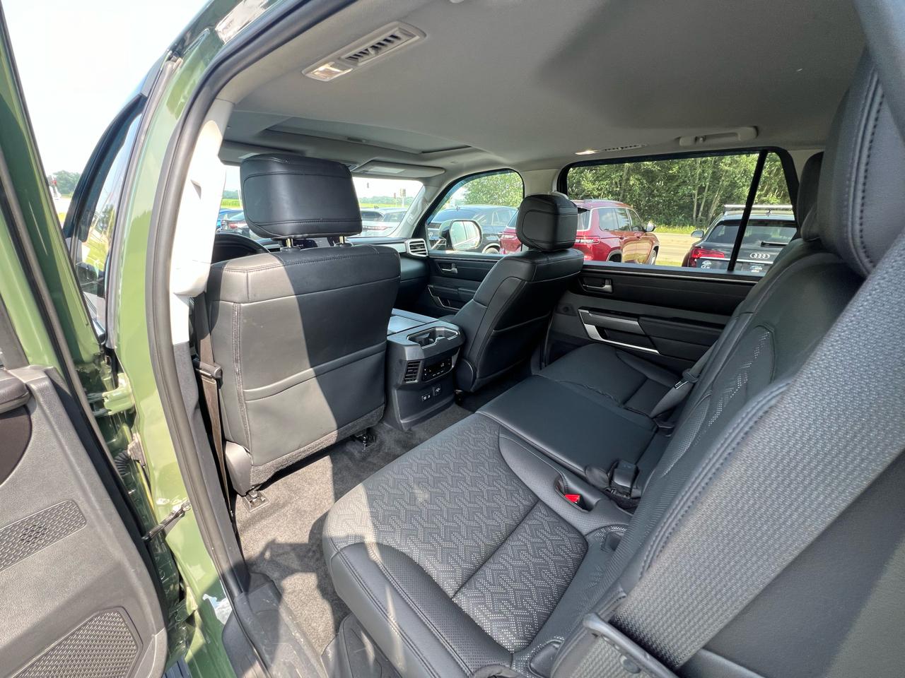 Toyota Sequoia SR5 4WD 2023