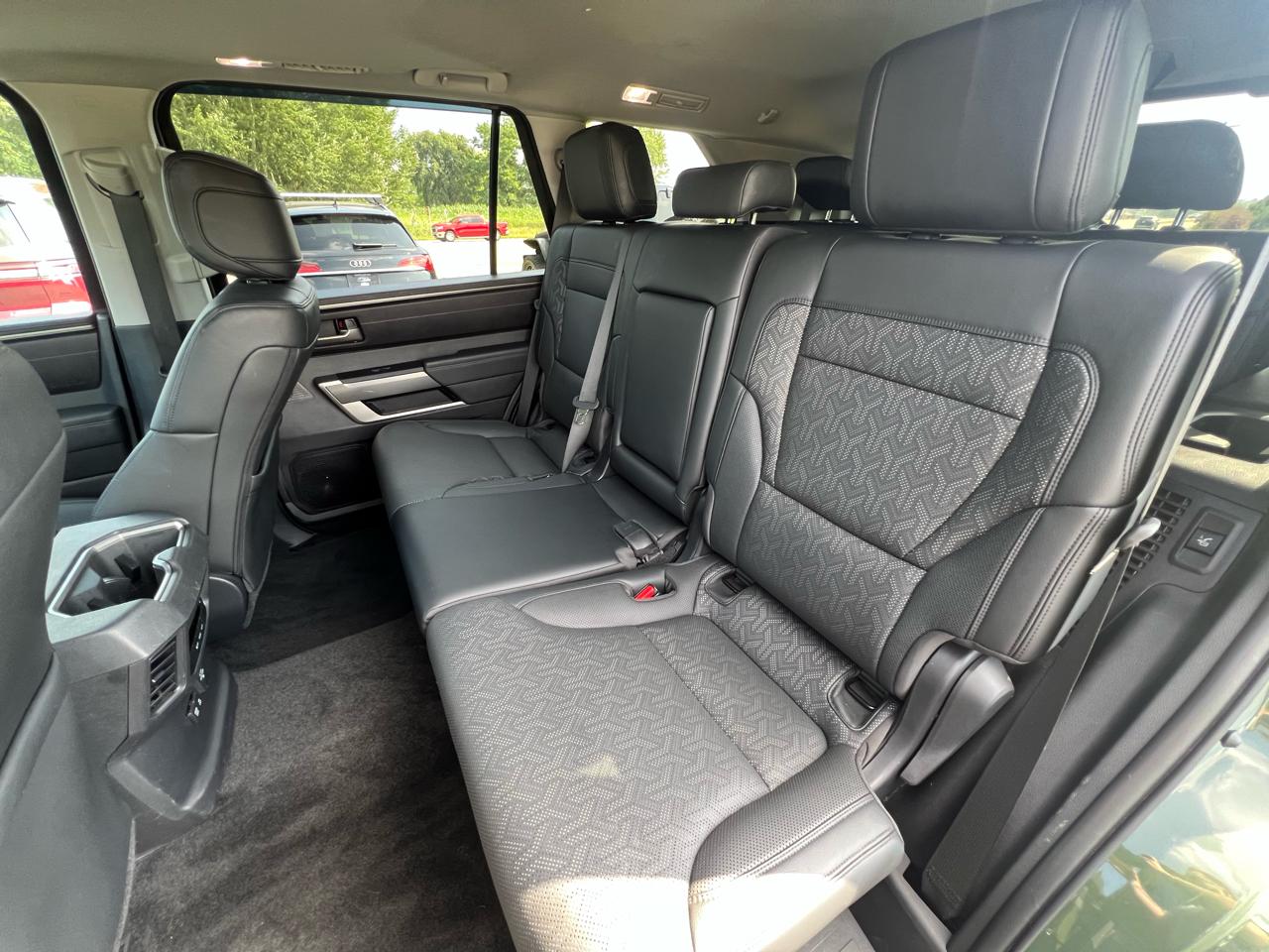 Toyota Sequoia SR5 4WD 2023