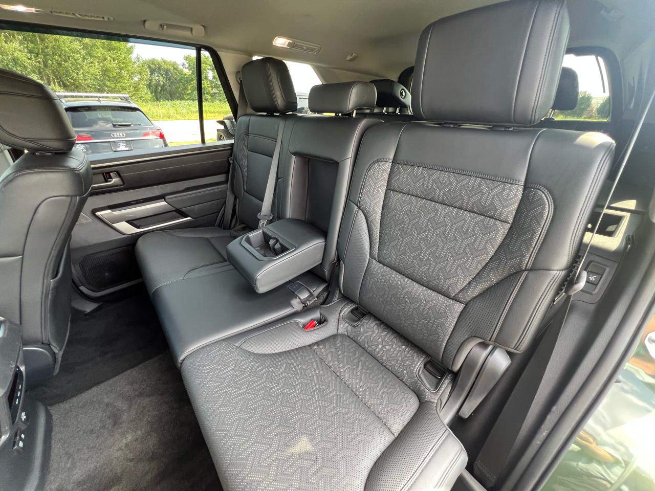 Toyota Sequoia SR5 4WD 2023