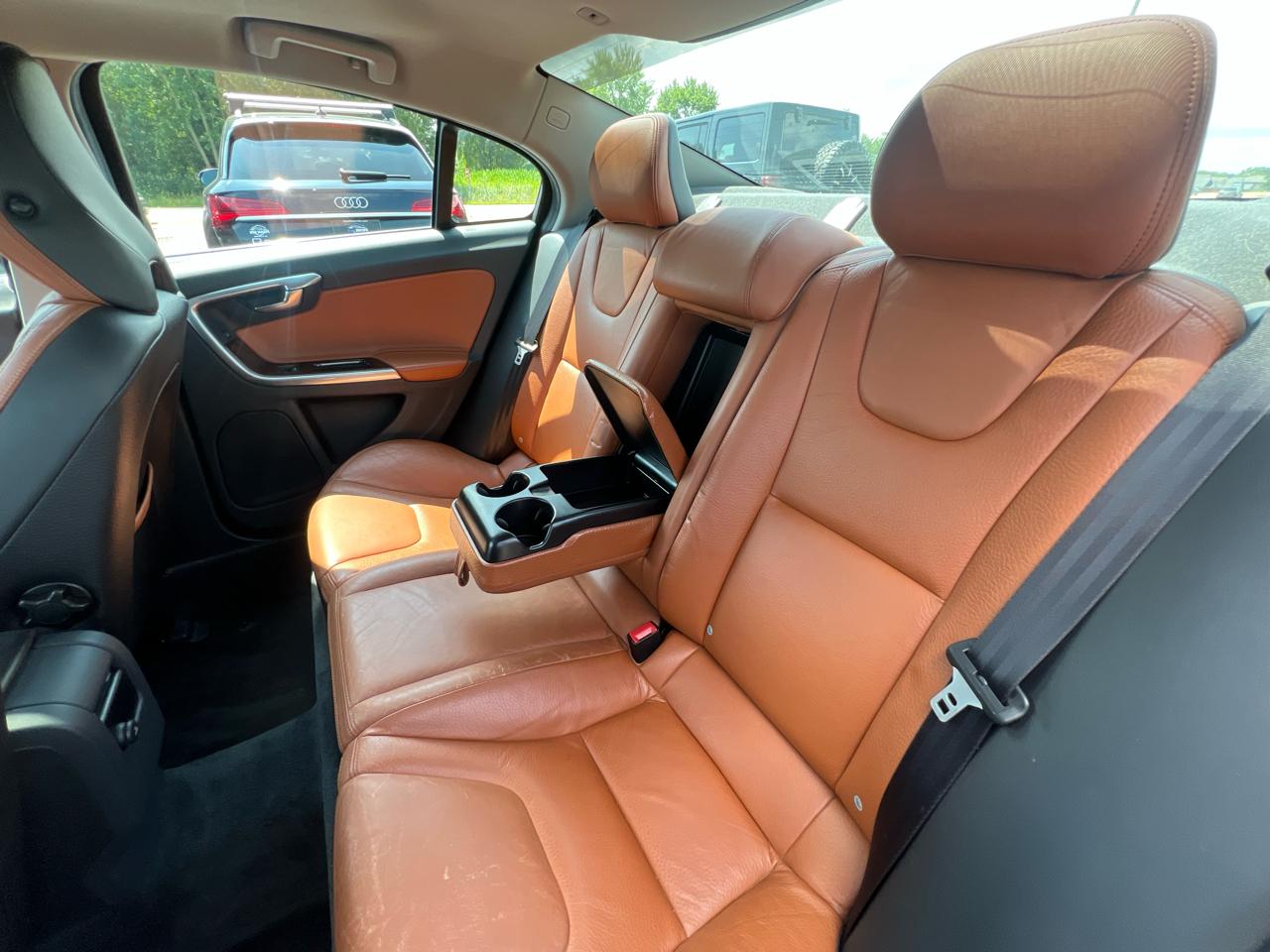 Volvo S60 T6 AWD 2012