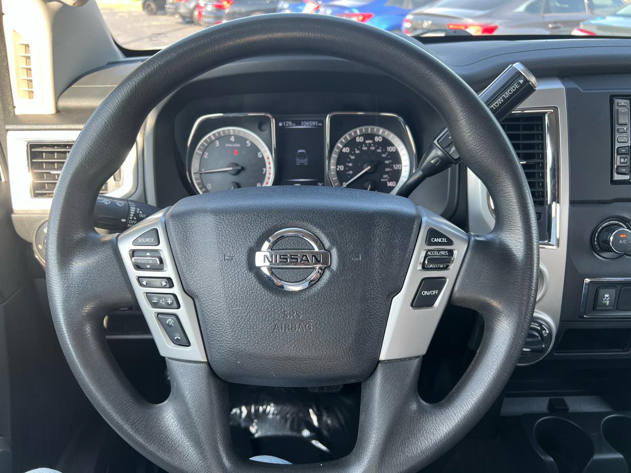 Nissan Titan SV King Cab 4WD 2017