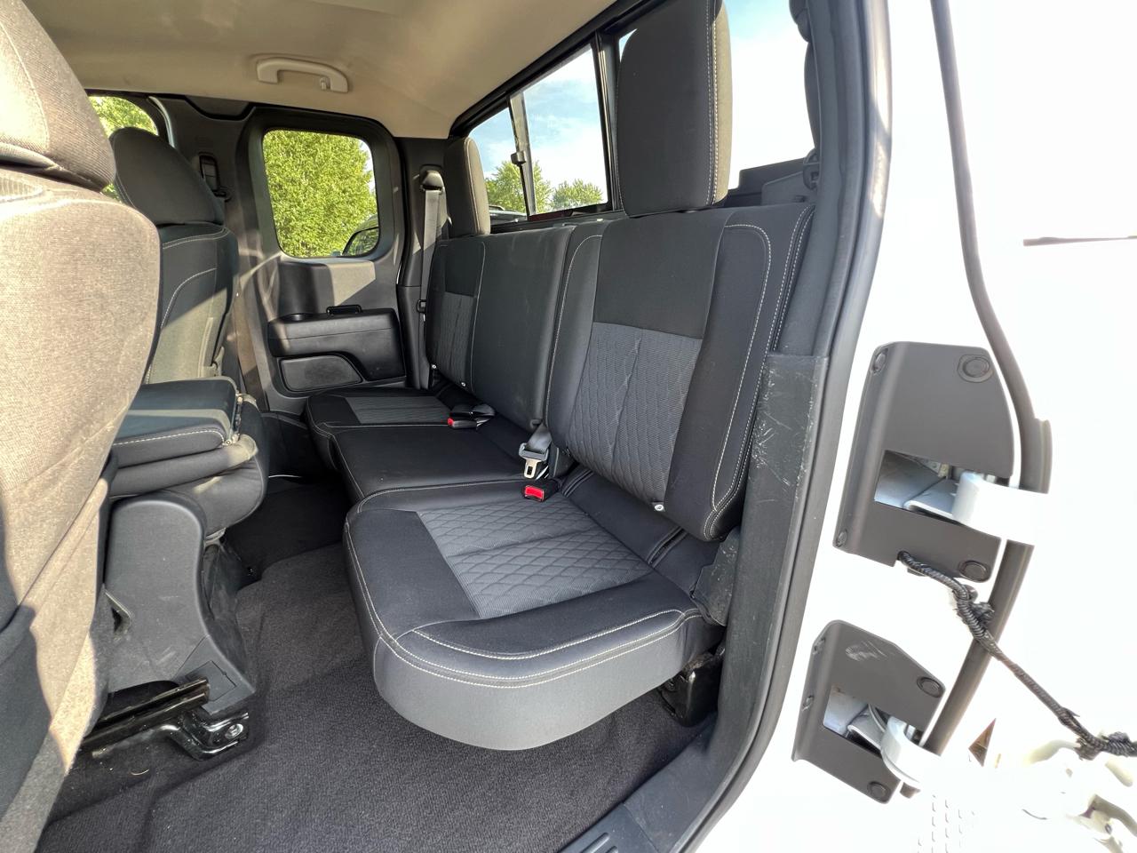 Nissan Titan SV King Cab 4WD 2017