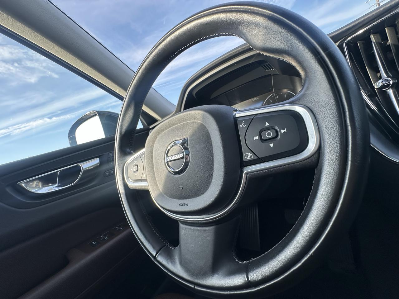 Volvo XC60 T5 Momentum AWD 2020