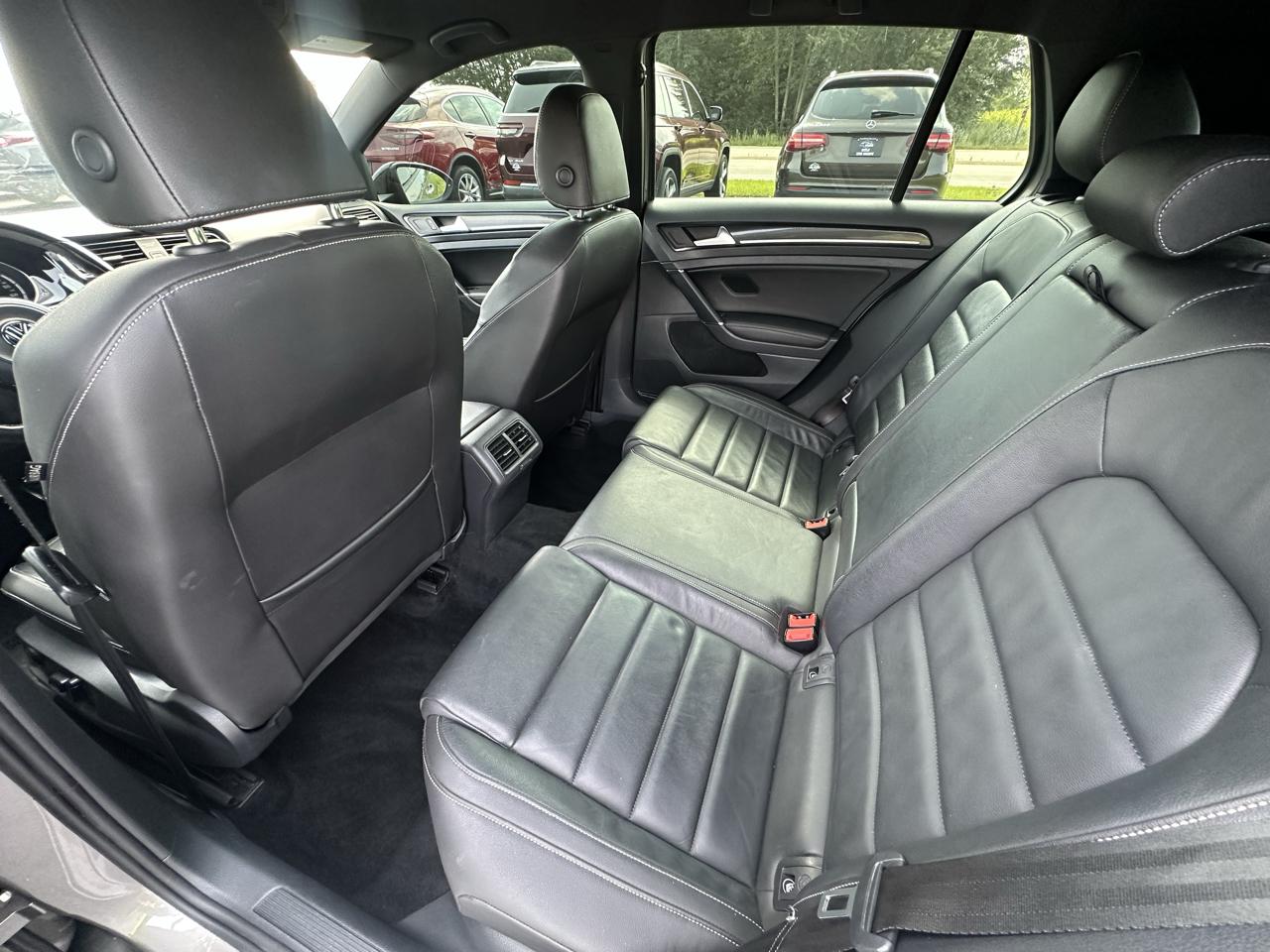 Volkswagen Golf R DCS and Navigation 6A 2017
