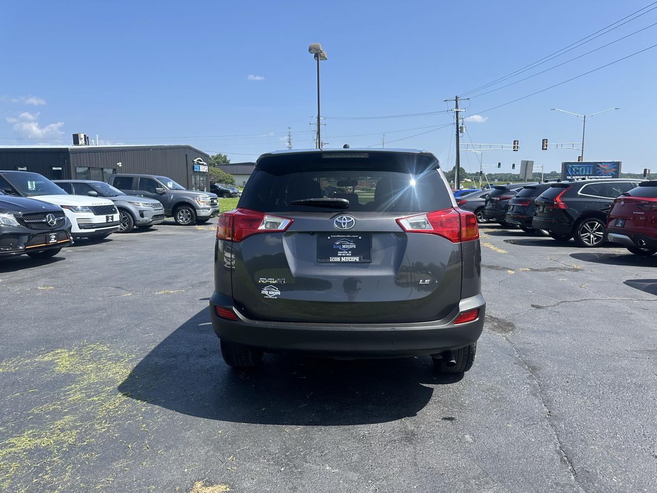 Toyota RAV4 LE 2015