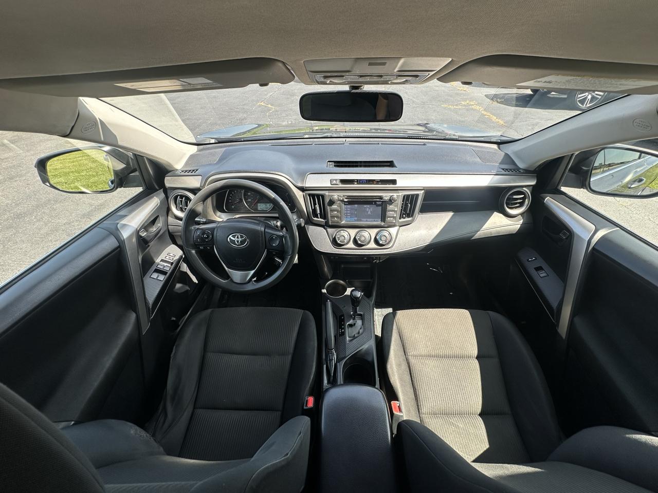 Toyota RAV4 LE 2015