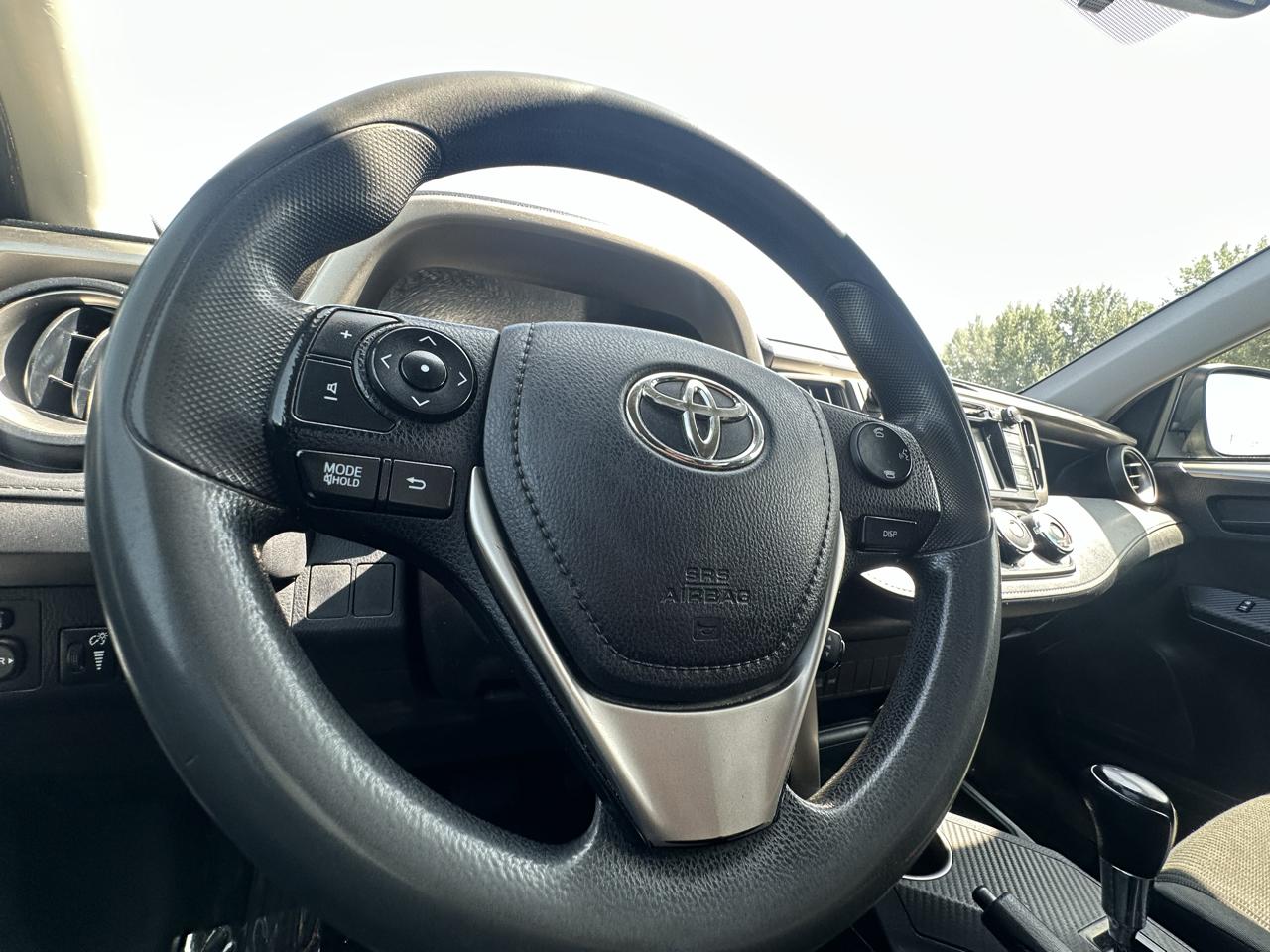 Toyota RAV4 LE 2015