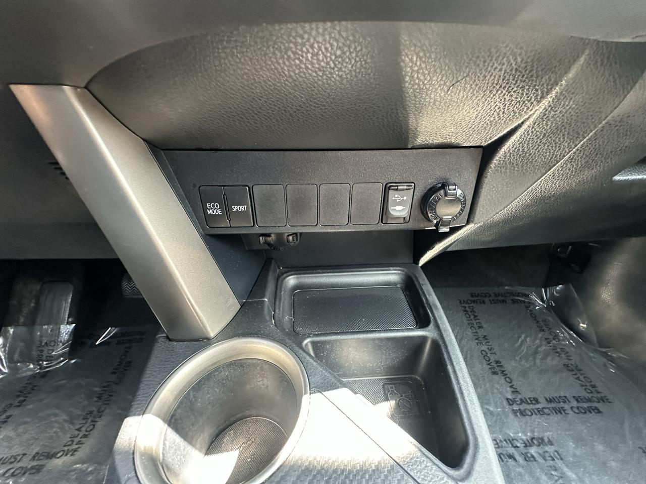 Toyota RAV4 LE 2015