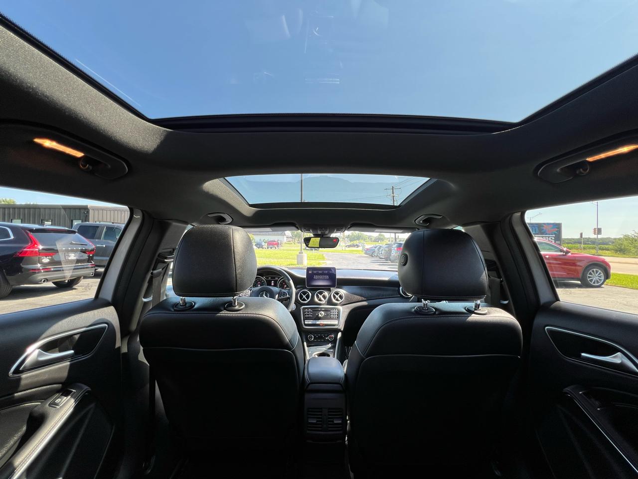 Mercedes-Benz GLA-Class GLA250 4MATIC 2018
