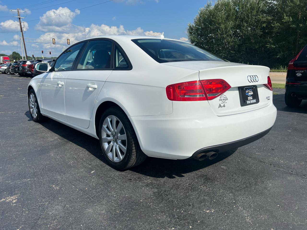 Audi A4 2.0T Sedan quattro Tiptronic 2012