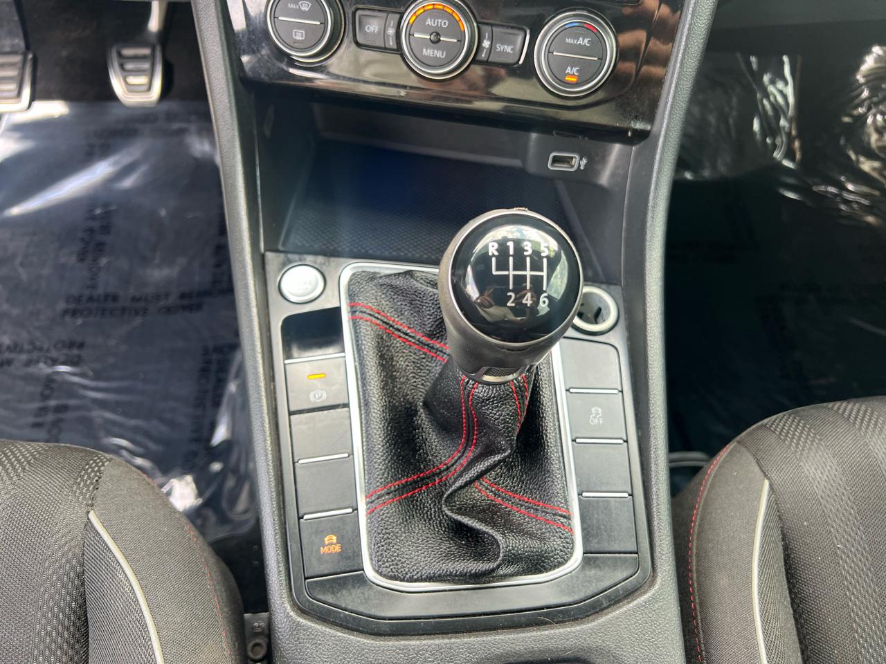 Volkswagen Jetta GLI S 6M 2019