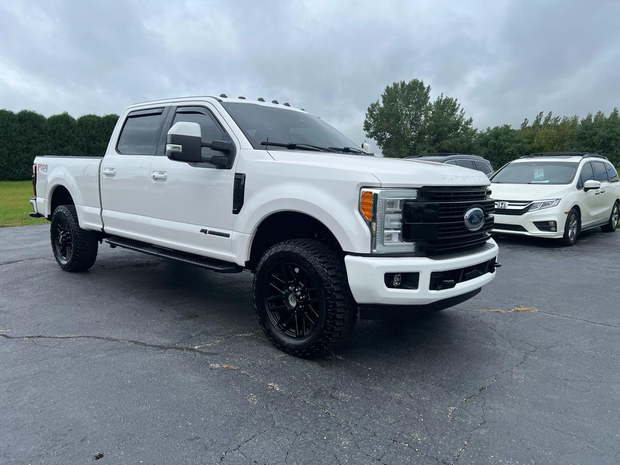 Ford F-250 SD Lariat Crew Cab 4WD 2017