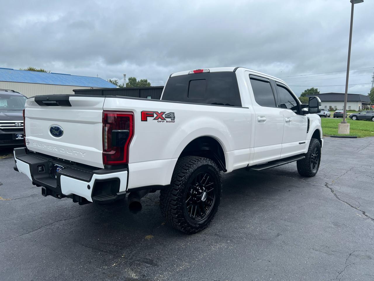 Ford F-250 SD Lariat Crew Cab 4WD 2017