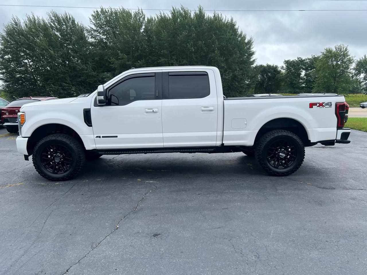 Ford F-250 SD Lariat Crew Cab 4WD 2017