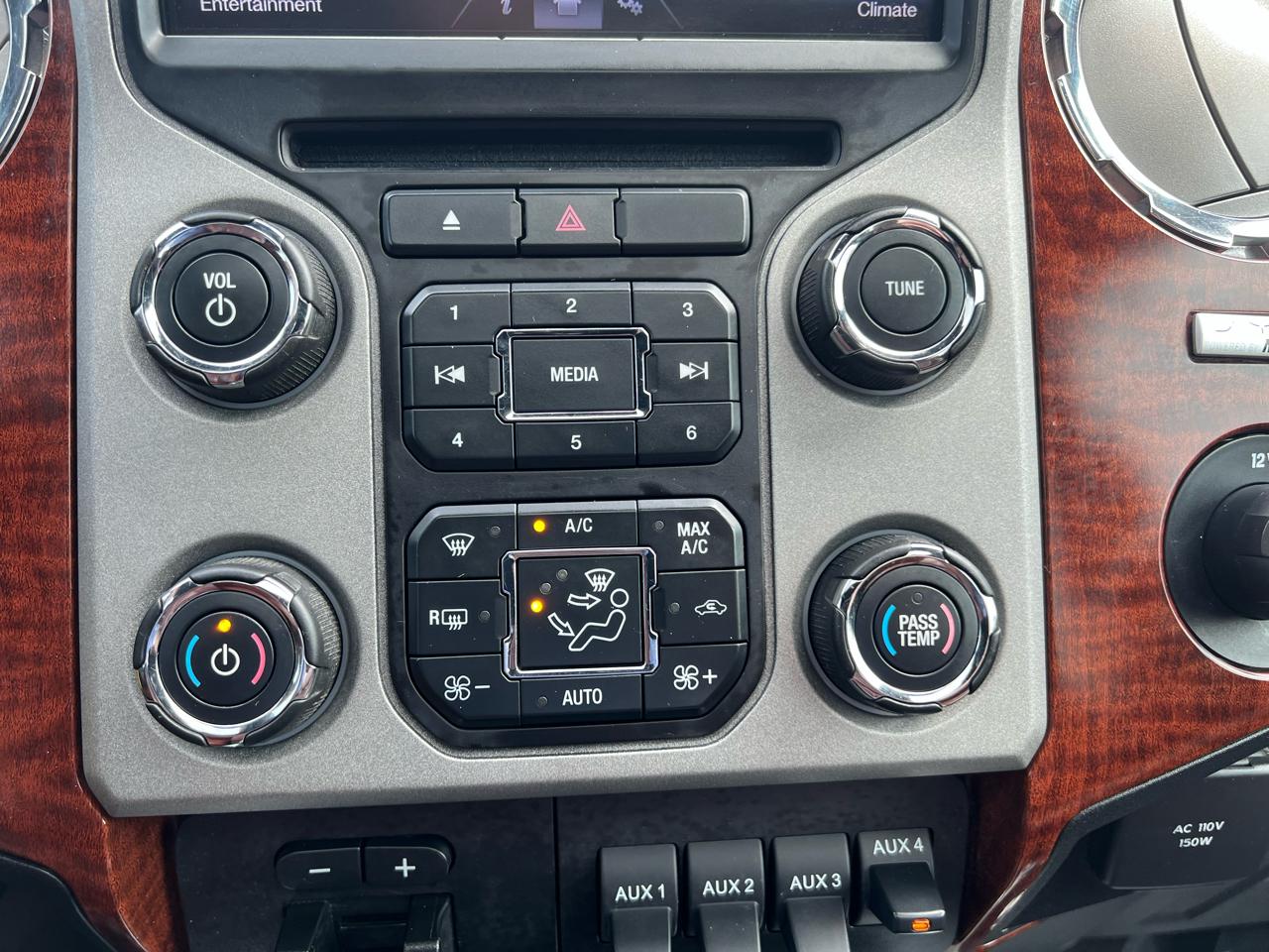Ford F-250 SD King Ranch Crew Cab 4WD 2013