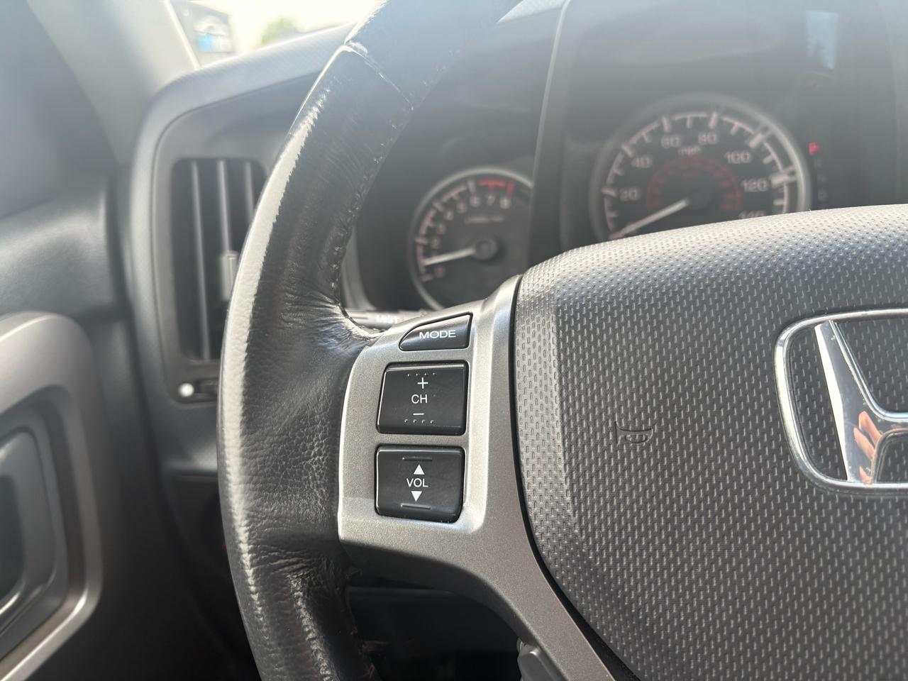 Honda Ridgeline RTL w/ Navigation 2009