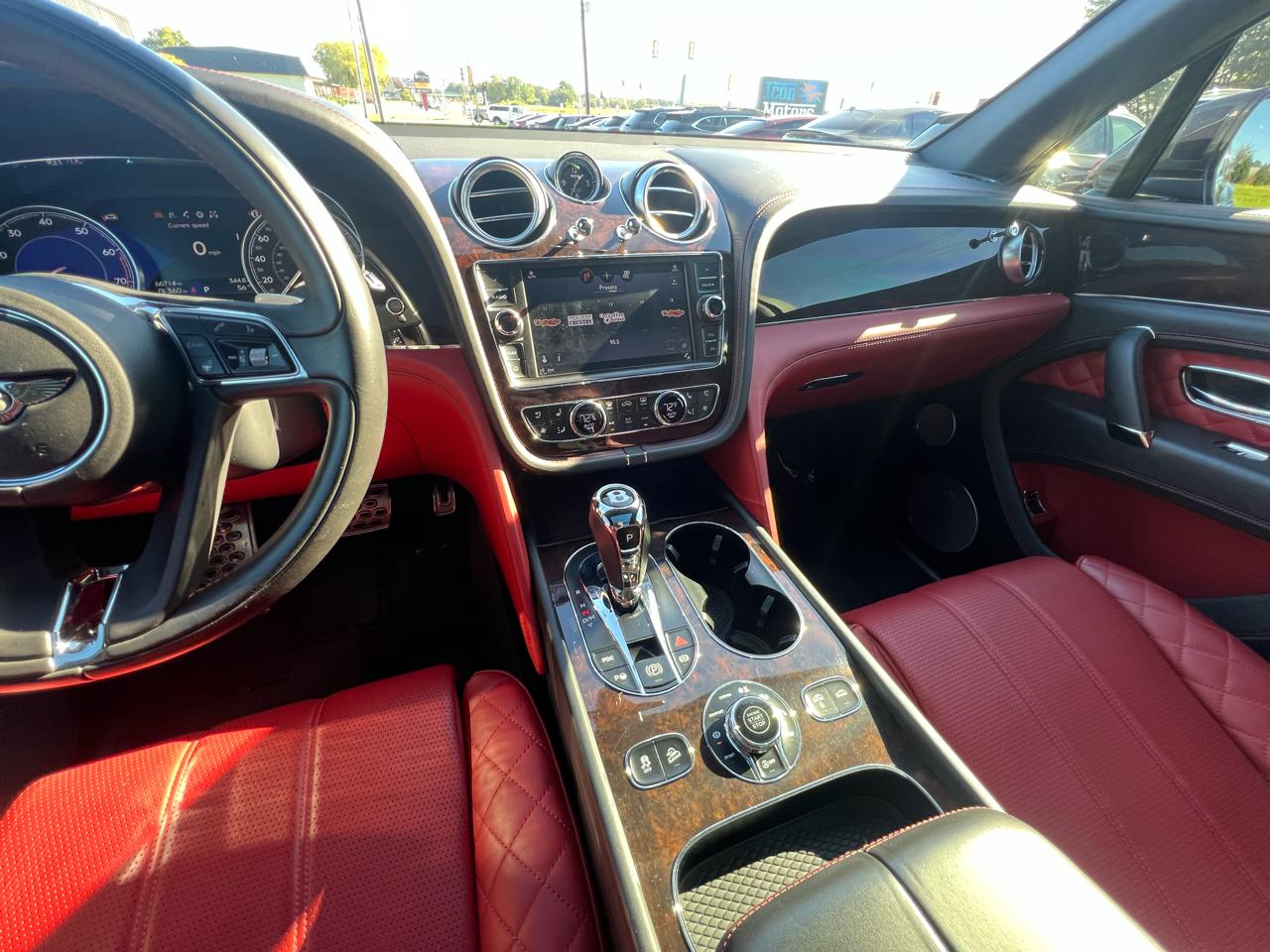 2017 Bentley Bentayga Base - Photo 18