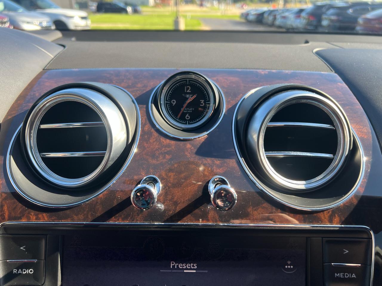 2017 Bentley Bentayga Base - Photo 19