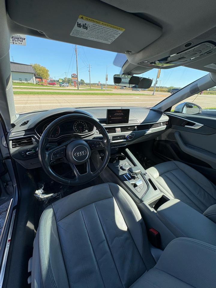 Audi A4 2.0T Premium Plus quattro Sedan 2017