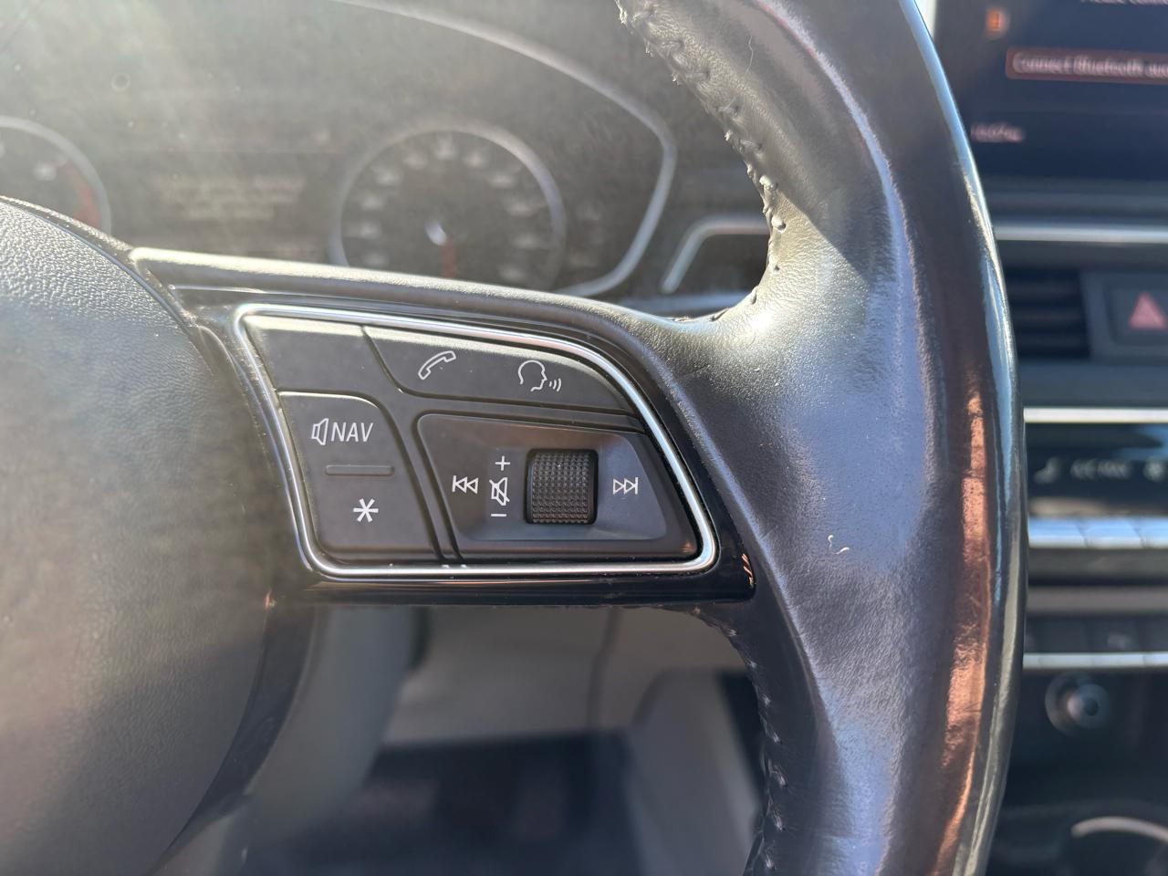 Audi A4 photo 12