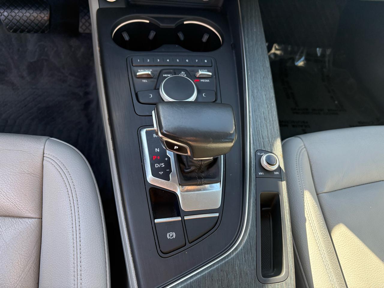 Audi A4 photo 15