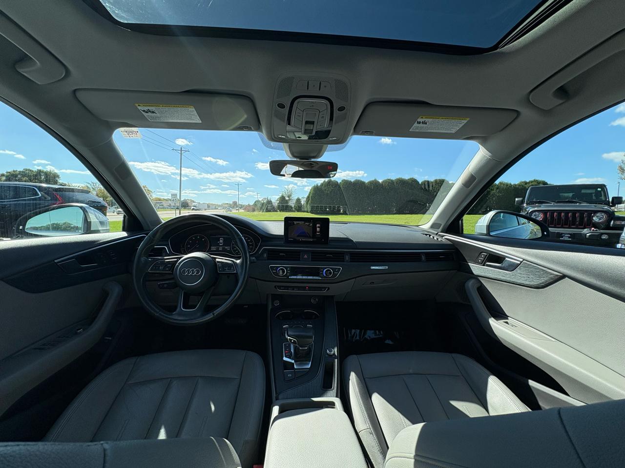 Audi A4 photo 19