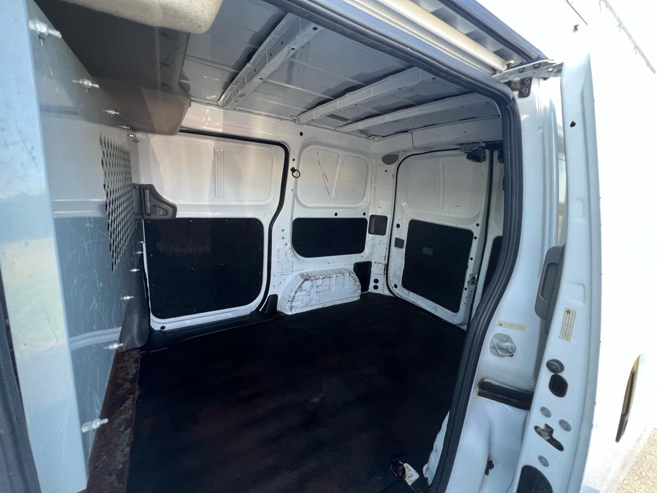 Nissan NV200 SV 2015