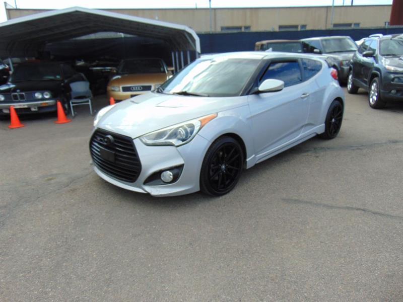Hyundai Veloster  2013