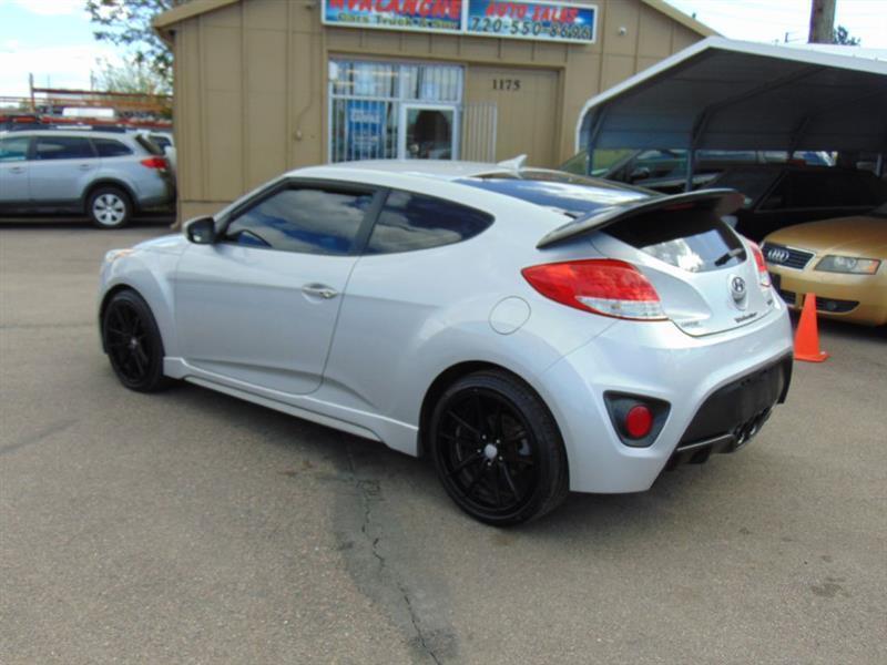 Hyundai Veloster  2013