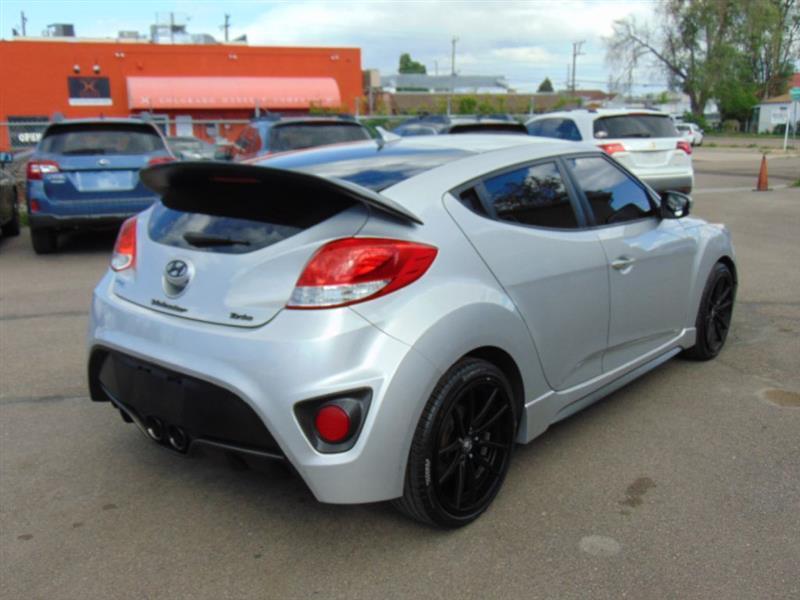 Hyundai Veloster  2013