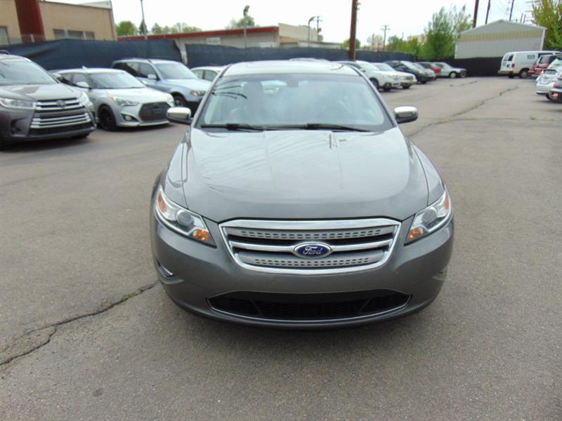 Ford Taurus  2012