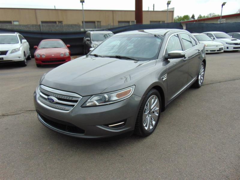 Ford Taurus  2012