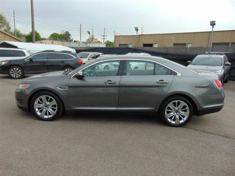 Ford Taurus  2012