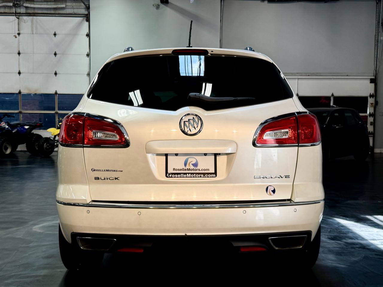 Buick Enclave FWD 4dr Leather 2013