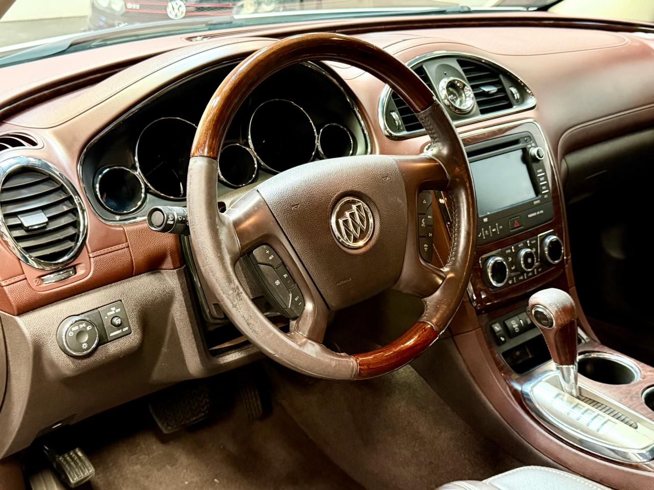 Buick Enclave FWD 4dr Leather 2013