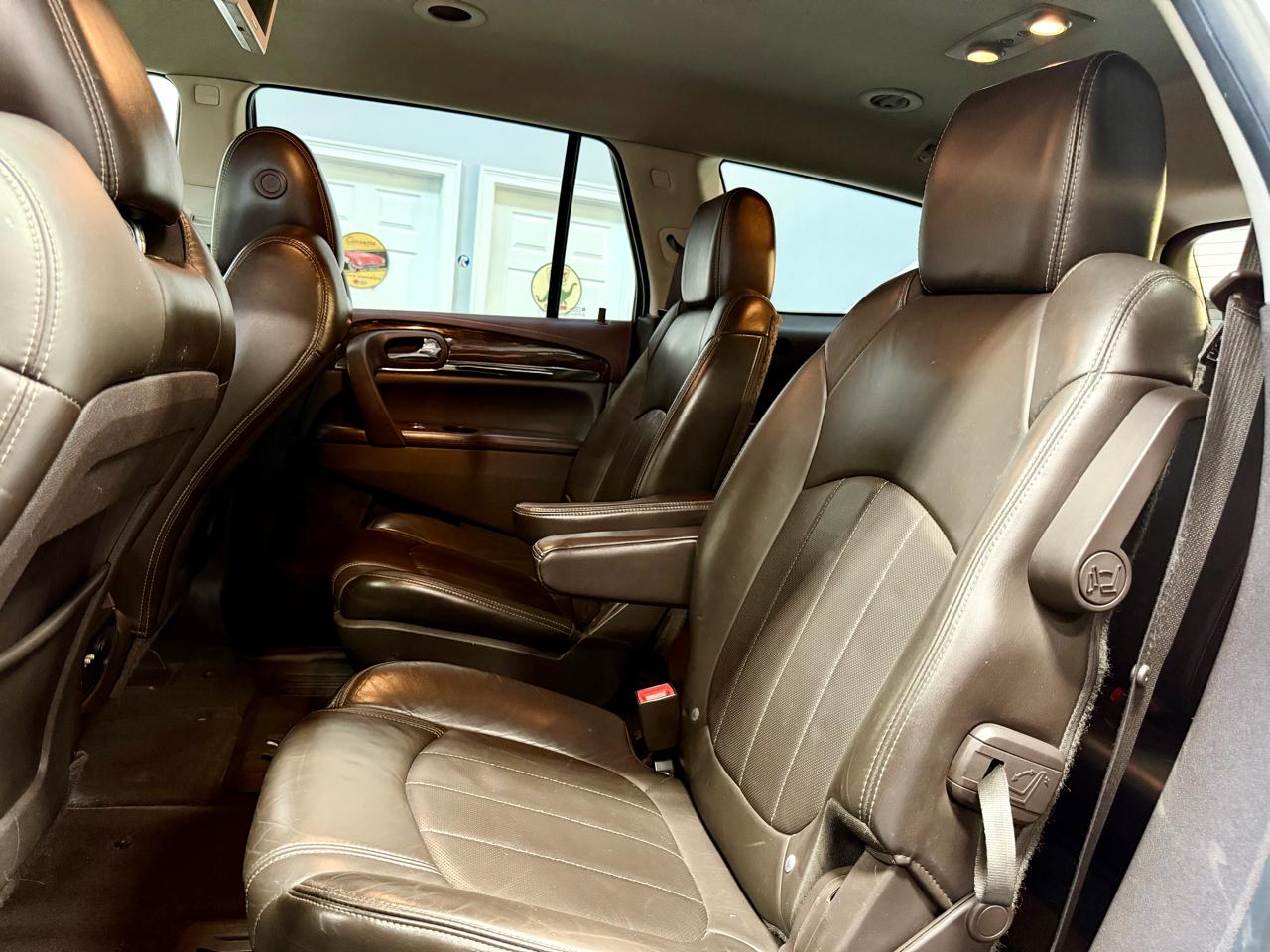 Buick Enclave FWD 4dr Leather 2013
