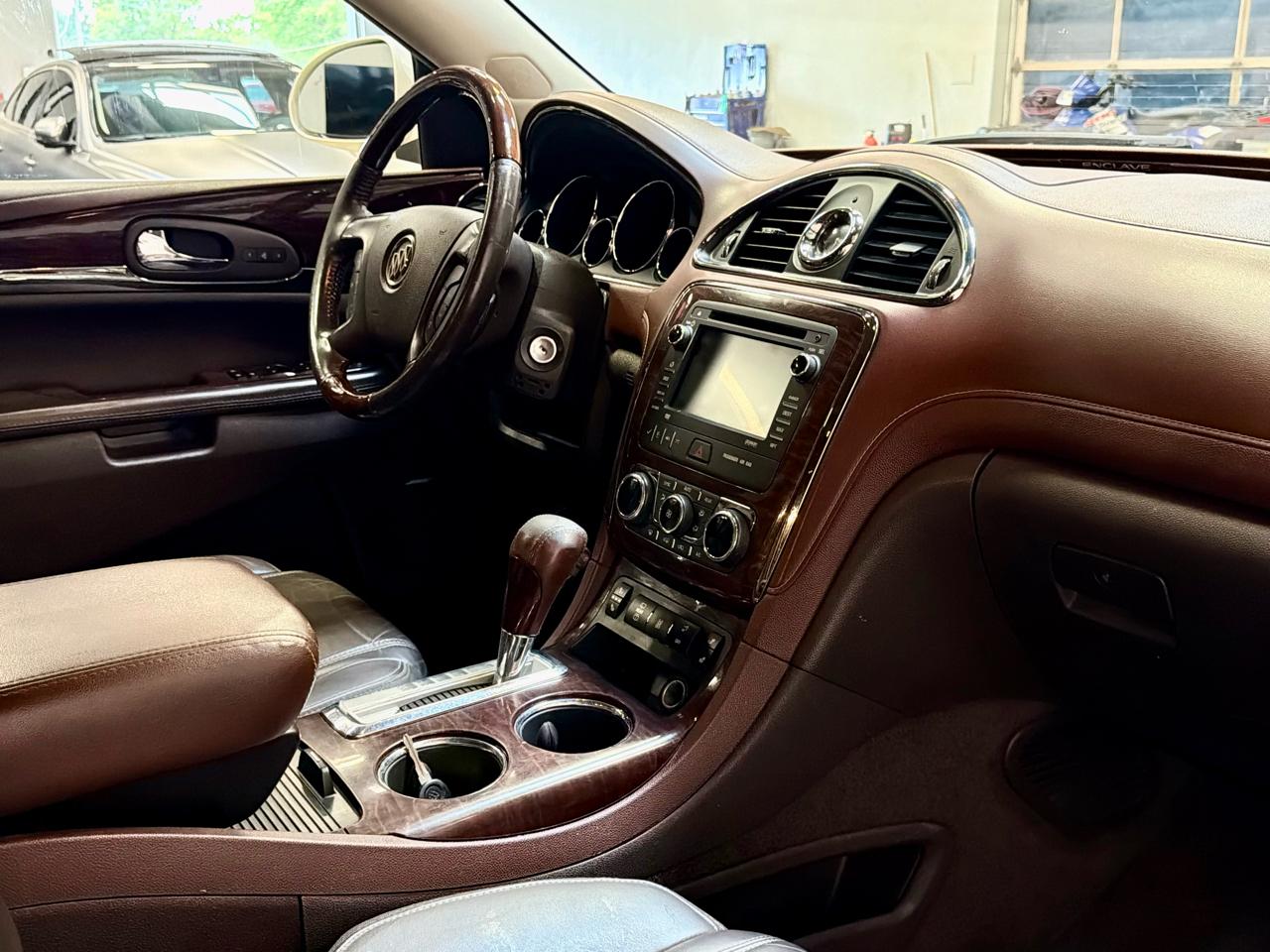 Buick Enclave FWD 4dr Leather 2013