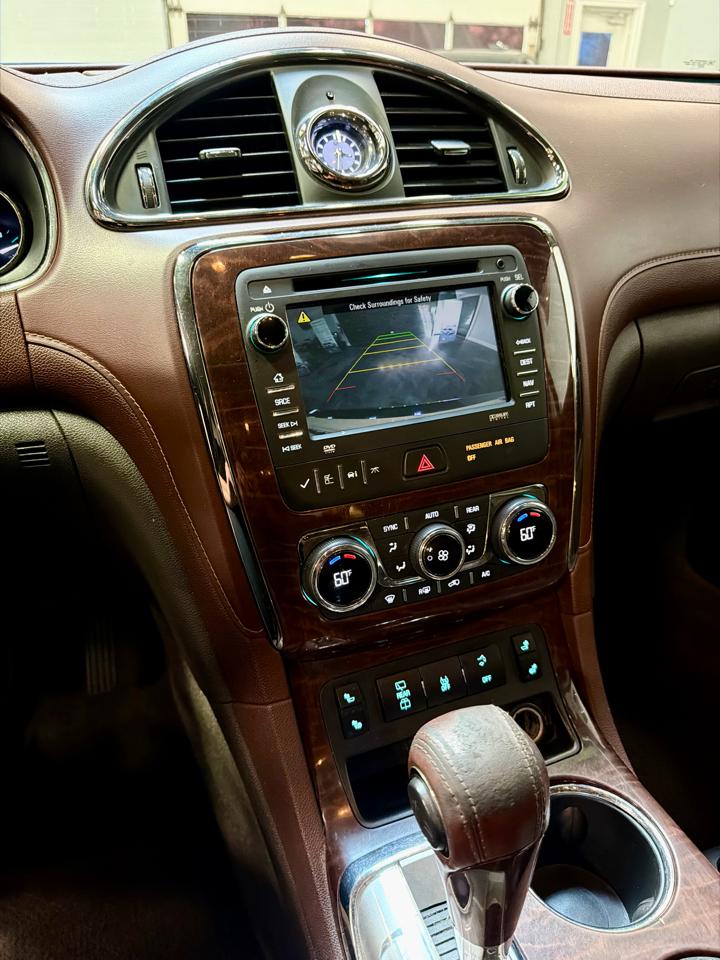 Buick Enclave FWD 4dr Leather 2013