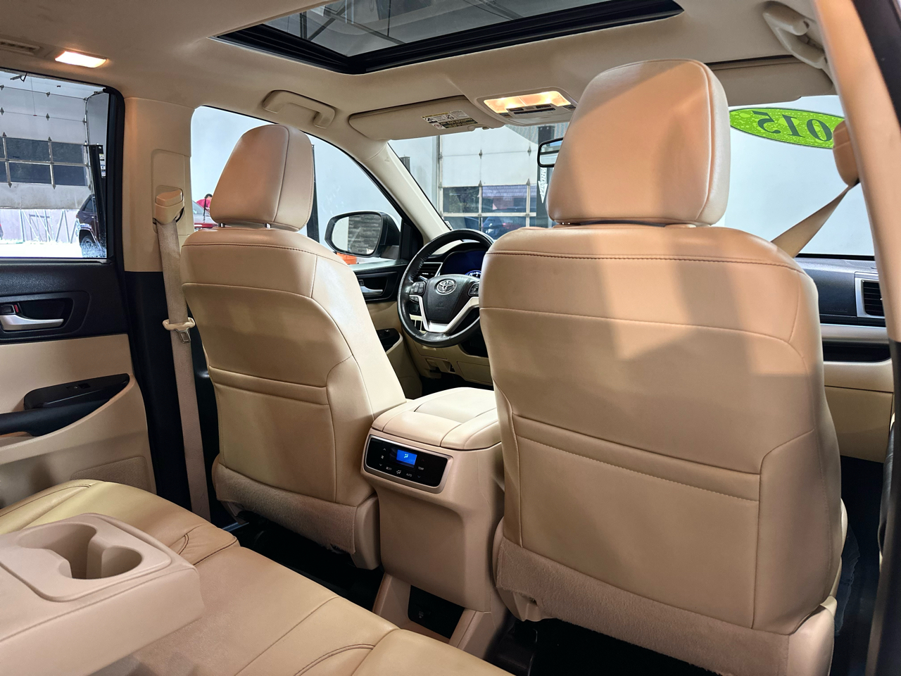 2015 Toyota Highlander XLE photo 22