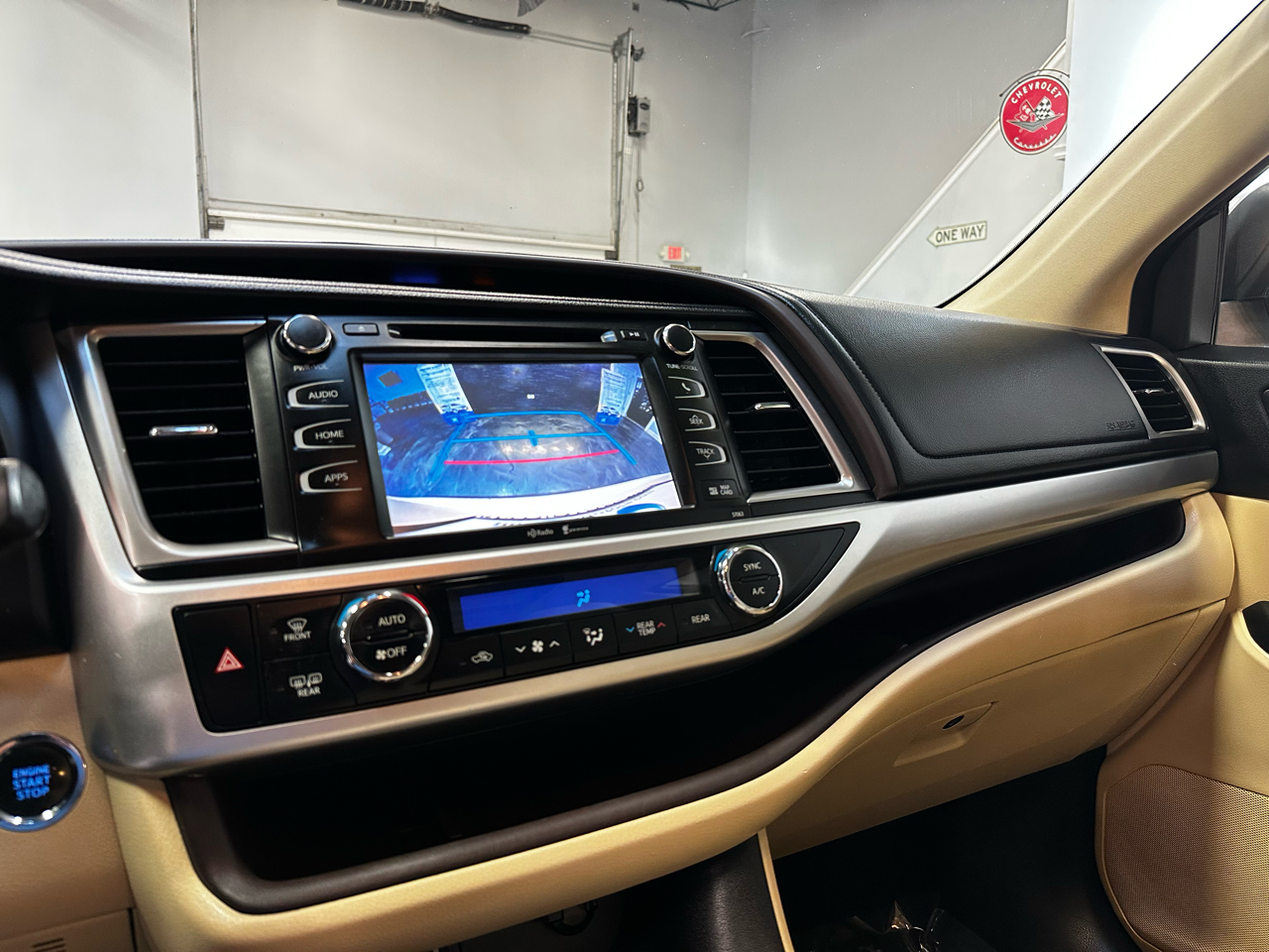 2015 Toyota Highlander XLE photo 15