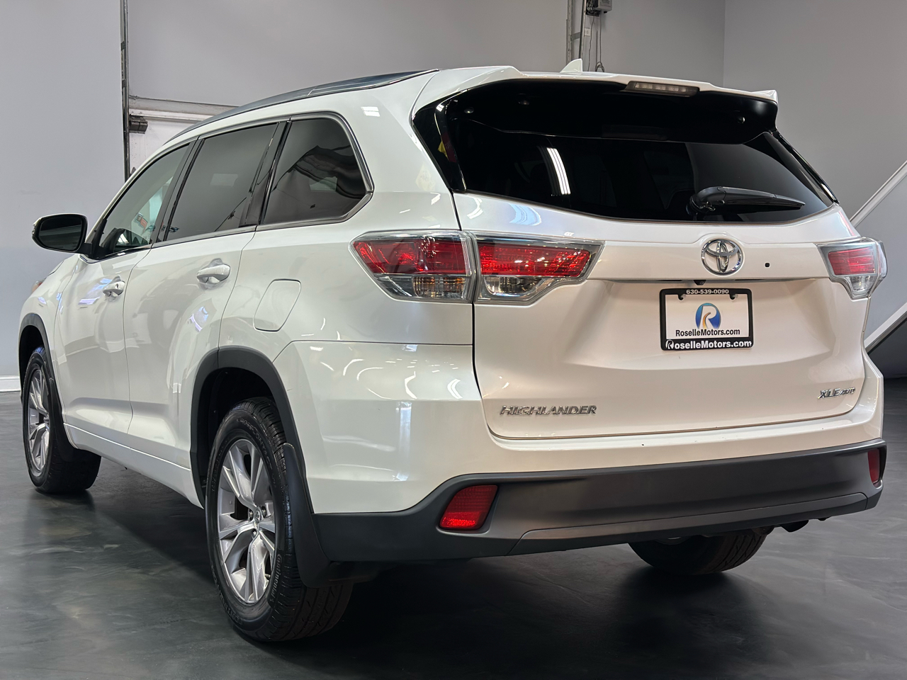 2015 Toyota Highlander XLE photo 3